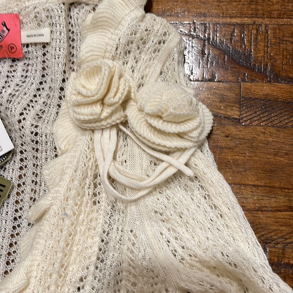 “NWT” Vintage Juicy Couture Ruffled Sweater - Picture 3 of 4